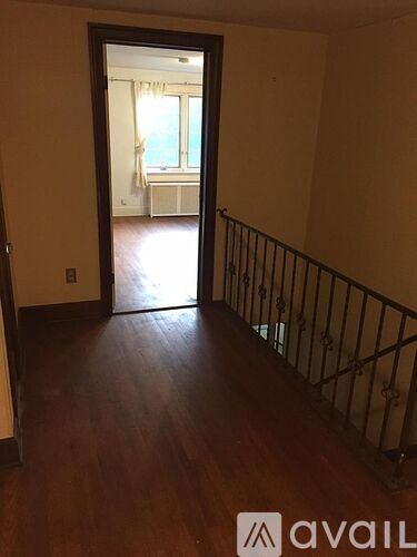 570 Fairfield Street 3 Beds Single Family Home for Rent - Photo gallery 4