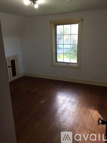 570 Fairfield Street 3 Beds Single Family Home for Rent - Photo gallery 5