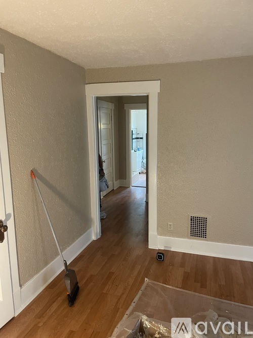 2103 1/2 Wyoming Street 1 Single Family Home for Rent - Photo gallery 5
