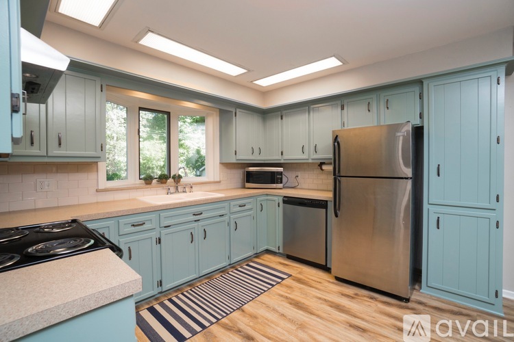 17264 Riley Street 4 Beds Single Family Home for Rent - Photo gallery 4