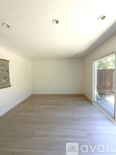 716 Nina Lane 3 Beds Single Family Home for Rent - Photo gallery 5