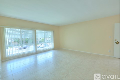 4808 Riverton Ave 2 Beds Apartment for Rent