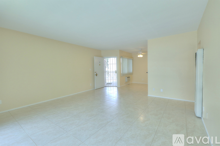 4808 Riverton Ave 2 Beds Apartment for Rent - Photo gallery 2