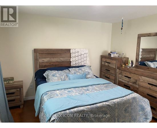 33 SASHA CRESCENT 3 Beds House for Rent - Photo gallery 2