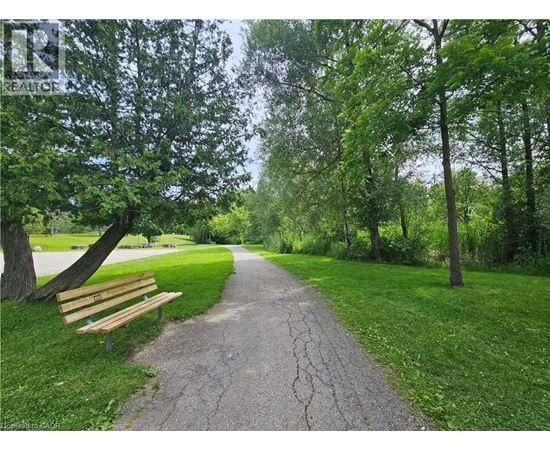 143 ELGIN Street N Unit# 40 3 Beds Home, Townhouse for Rent - Photo gallery 2