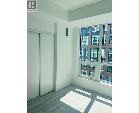 927 - 15 RICHARDSON STREET 2 Beds Apartment, Condo, Home for Rent - Photo gallery 4