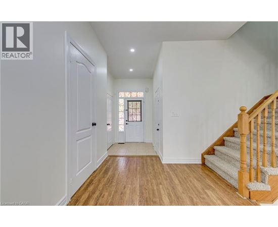 3332 ANGEL PASS Drive 3 Beds House for Rent - Photo gallery 3