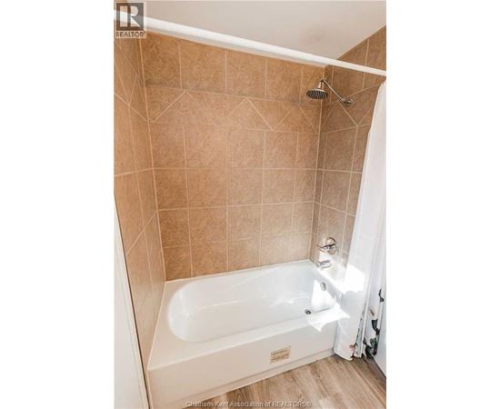 26 Florence STREET 1 Apartment, Home for Rent - Photo gallery 4
