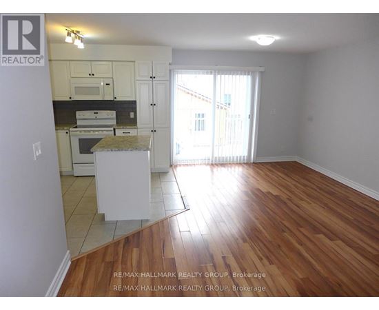 3 - 216 CARILLON STREET 1 Home, Multifamily, Triplex for Rent - Photo gallery 3