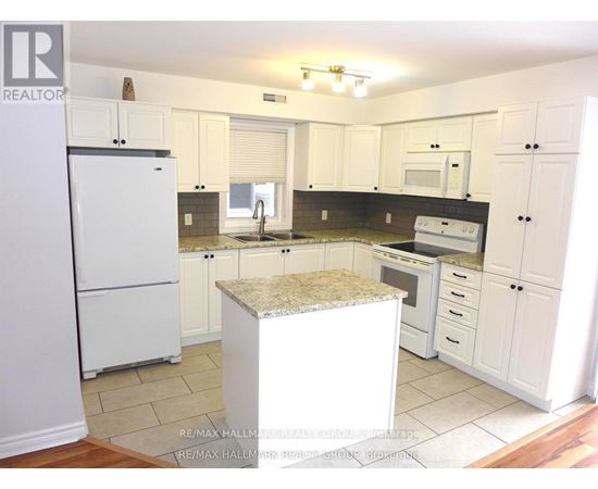 3 - 216 CARILLON STREET 1 Home, Multifamily, Triplex for Rent - Photo gallery 5