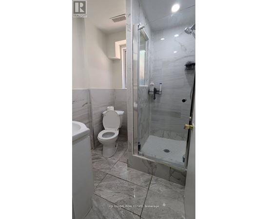 2608 ISLINGTON AVENUE 1 House for Rent - Photo gallery 4