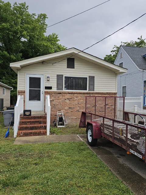 1130 West Avenue 3 Beds Apartment for Rent