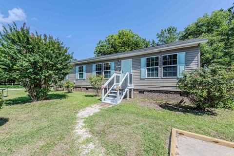 102 Market St 3 Beds Apartment for Rent