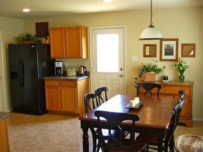 484 Coolidge Ln 3 Beds Single Family Home for Rent - Photo gallery 2