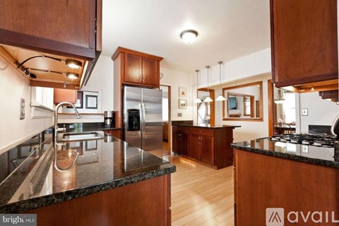 504 E Patrick St 2 Beds Apartment for Rent