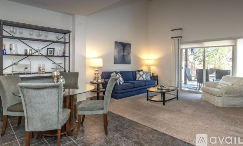 4170 North Thurston Lane Unit 100 3 Beds Single Family Home for Rent - Photo gallery 4