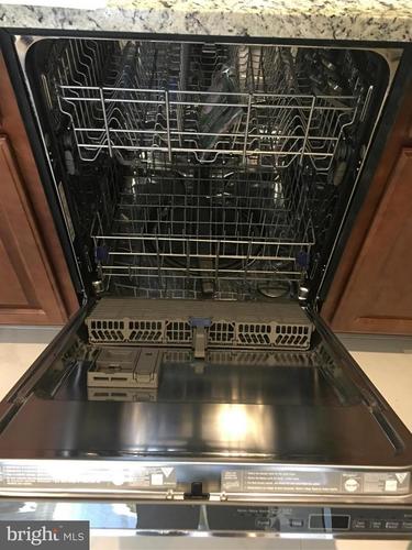2205 Greenery Ln 1 Condo for Rent - Photo gallery 5