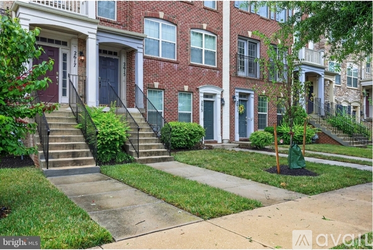 2613 Campus Way North 3 Beds Condo for Rent - Photo gallery 2