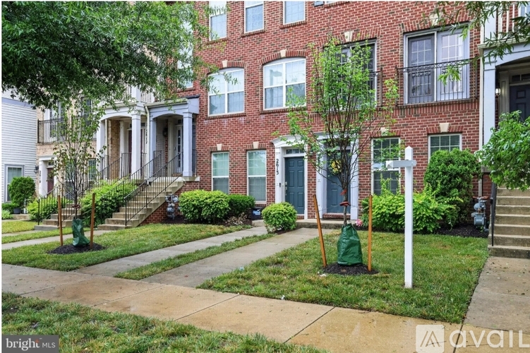 2613 Campus Way North 3 Beds Condo for Rent - Photo gallery 3