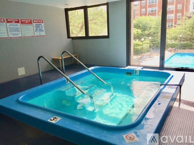2020 North Lincoln Park West Studio Condo for Rent - Photo gallery 3