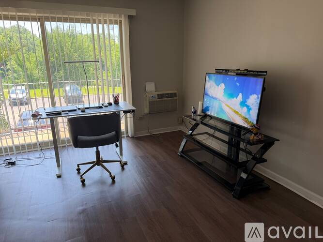565 Fairway View Drive 1 Condo for Rent - Photo gallery 3