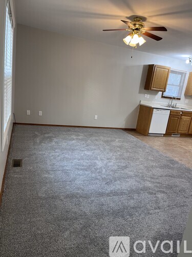 411 South Lafayette Street 2 Beds Apartment for Rent - Photo gallery 4