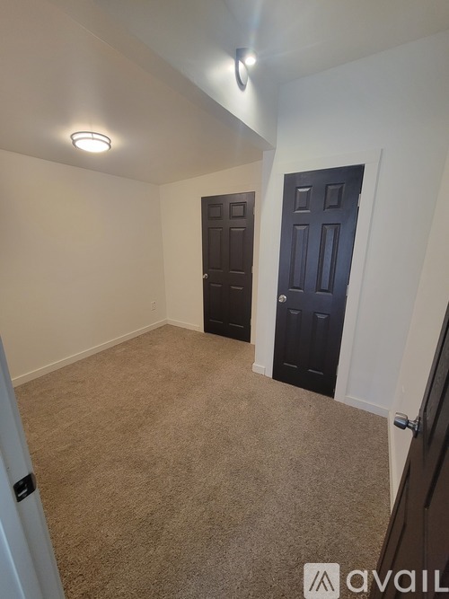 701 11th Street 3 Beds Single Family Home for Rent - Photo gallery 5