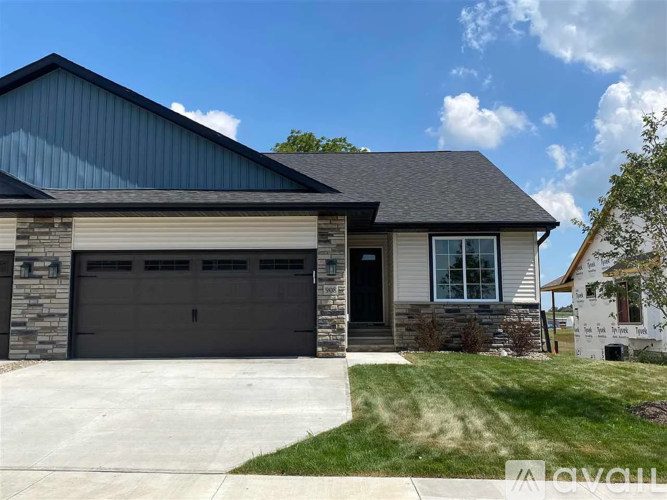 908 Creekside Drive 3 Beds Single Family Home for Rent - Photo gallery 1