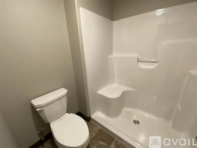 908 Creekside Drive 3 Beds Single Family Home for Rent - Photo gallery 5