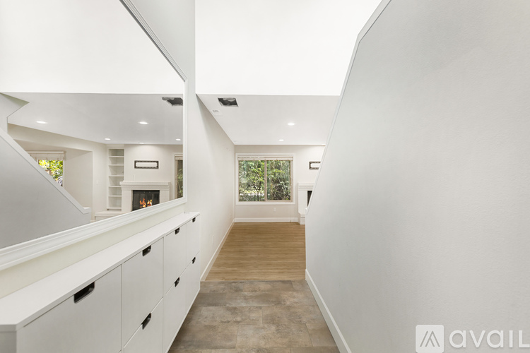 16000 Village Green Drive 2 Beds Condo for Rent - Photo gallery 3