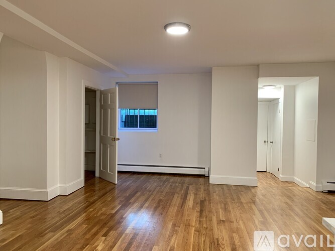 141 Beacon St Studio Apartment for Rent - Photo gallery 5