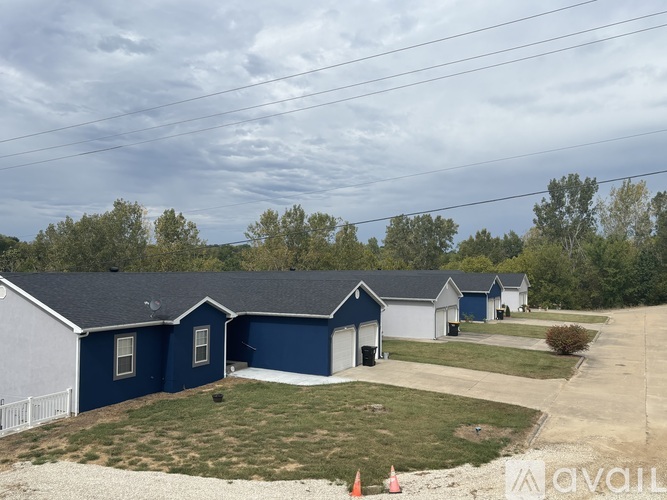 1406 Windcrest Ct 3 Beds Condo for Rent - Photo gallery 1