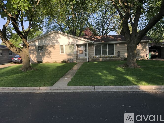 108 Gilman Street #1 2 Beds Apartment for Rent - Photo gallery 1