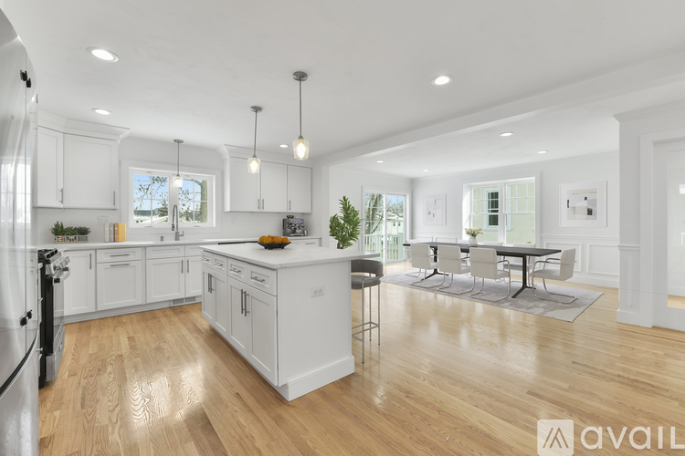 62 W Milton St 4 Beds Single Family Home for Rent - Photo gallery 5