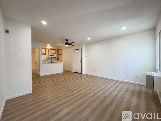 4550 Laurel Canyon Boulevard Studio Apartment for Rent - Photo gallery 2