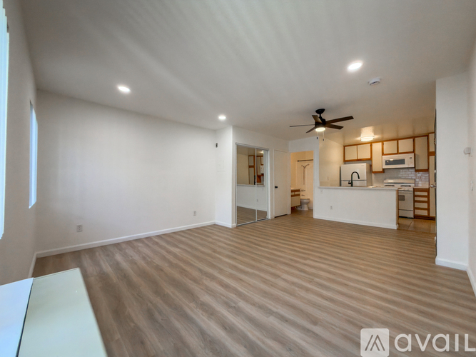 4550 Laurel Canyon Boulevard Studio Apartment for Rent - Photo gallery 3