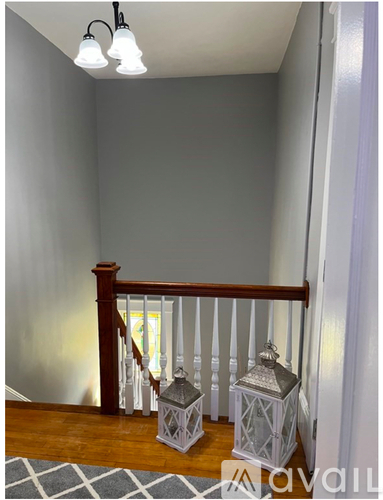630 Weetamoe Street 3 Beds Apartment for Rent - Photo gallery 2
