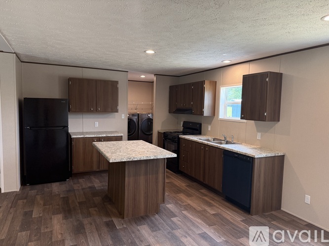 343 Sherando Lane 3 Beds Single Family Home for Rent - Photo gallery 3