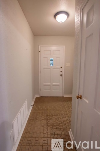 2110 Inwood Circle 3 Beds Single Family Home for Rent - Photo gallery 3