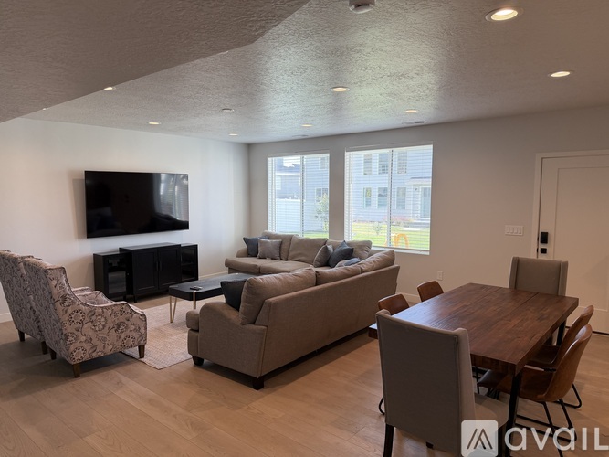 1014 Netleaf Street 2 Beds Single Family Home for Rent - Photo gallery 3