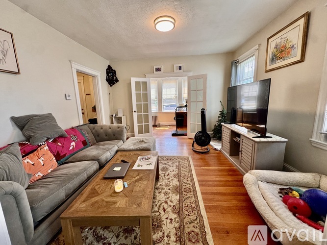 52 Clark St 2 Beds Apartment for Rent - Photo gallery 2