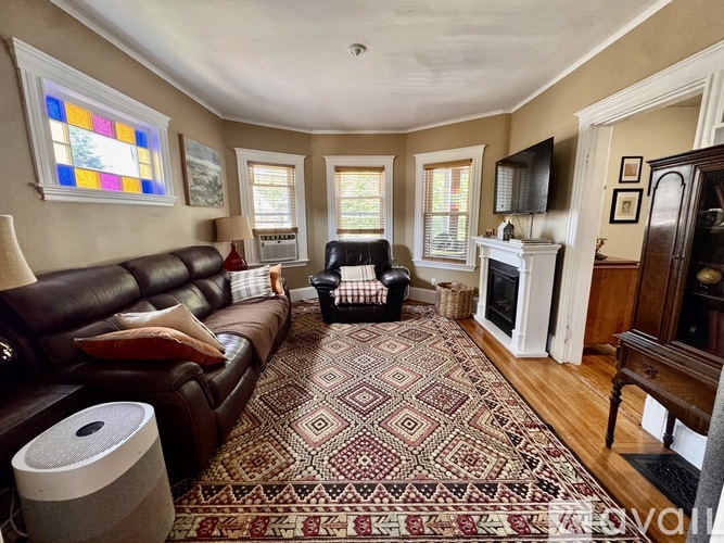 88 Yorktown St 3 Beds Apartment for Rent - Photo gallery 1