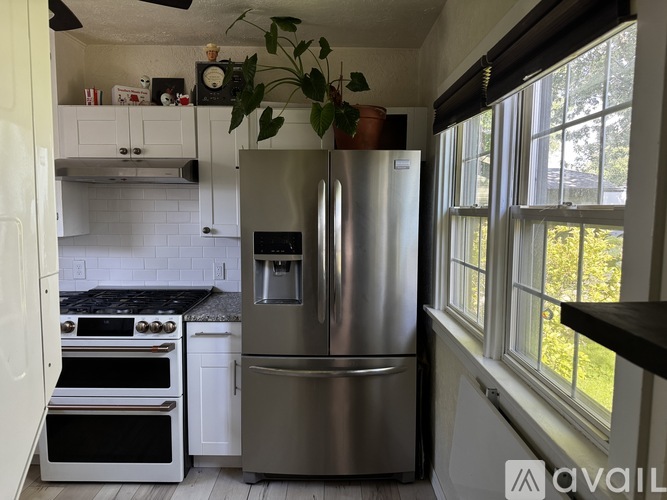1304 West Targee Street 1 Single Family Home for Rent - Photo gallery 3