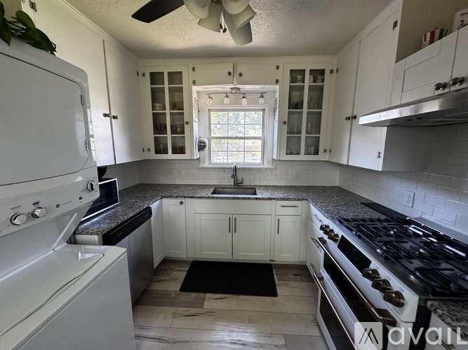 1304 West Targee Street 1 Single Family Home for Rent - Photo gallery 4