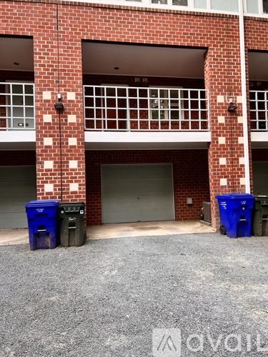 407 McCauley Street 2 Beds Condo for Rent - Photo gallery 2