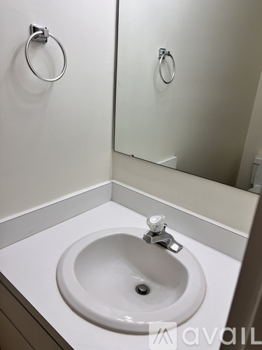 407 McCauley Street 2 Beds Condo for Rent - Photo gallery 4