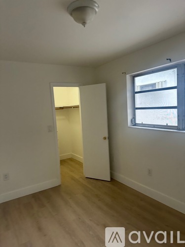 SW 37th Ct 1 Apartment for Rent - Photo gallery 3