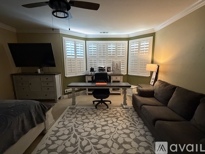 10965 Merritt Drive 1 Apartment for Rent - Photo gallery 1