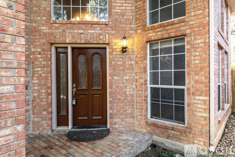 5 Nikita Dr 4 Beds Single Family Home for Rent - Photo gallery 3