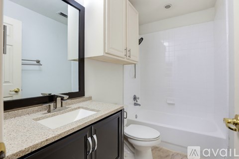 5 Nikita Dr 4 Beds Apartment for Rent